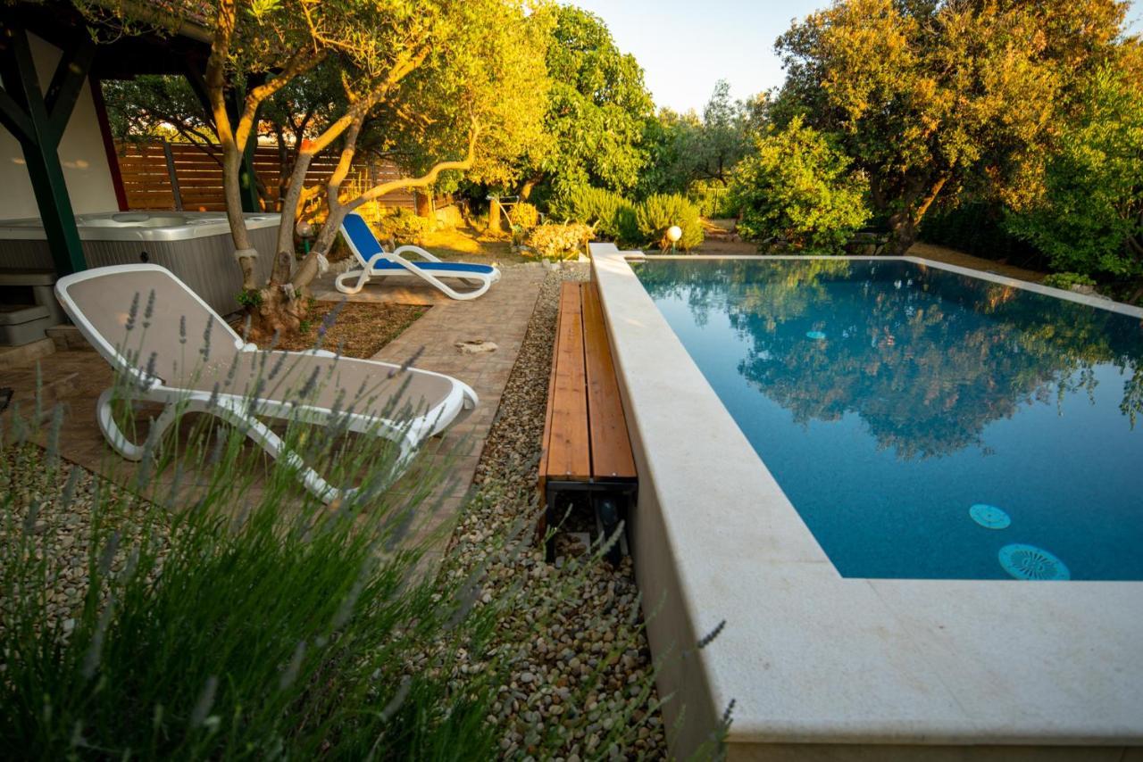 Holiday House Cvita Biograd Na Moru Exterior photo