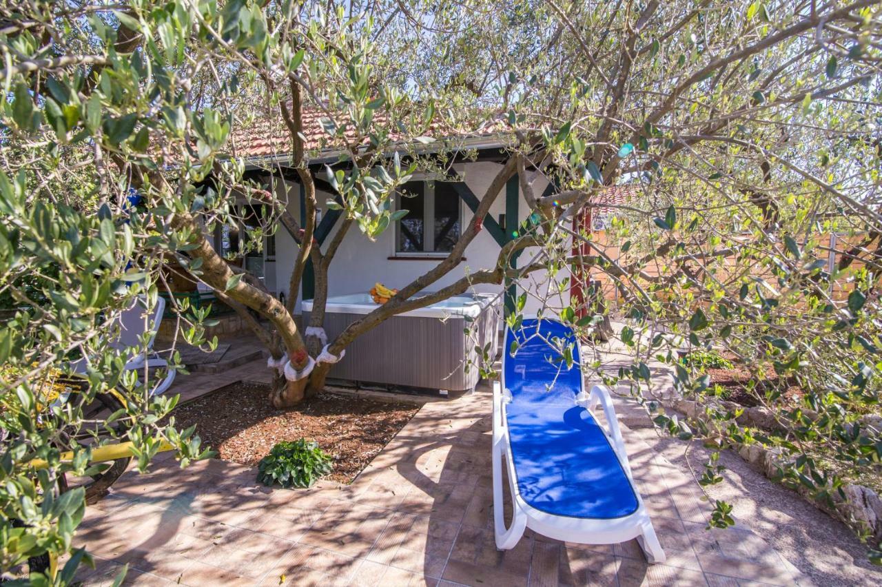 Holiday House Cvita Biograd Na Moru Exterior photo